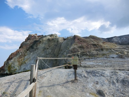 世界遺産のエオリオ諸島周遊ーリーパリ島、ヴルカーノ島ー3