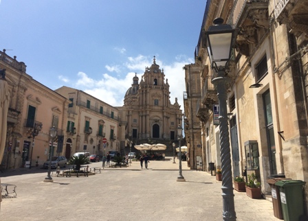 イタリアの人気テレビドラマ、モンタルバーノツアー！