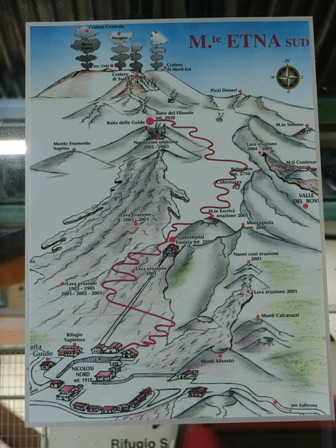 世界遺産エトナ山の南側から登山