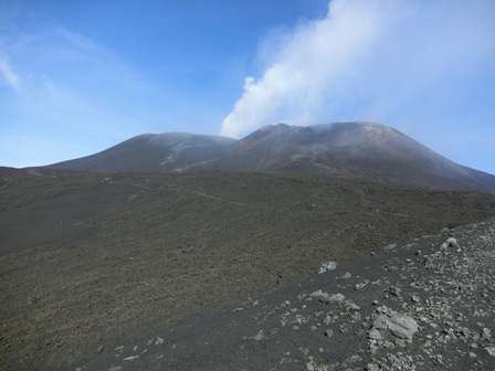 世界遺産エトナ山の南側から登山